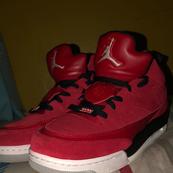 Jordan sun of mars basketball shoes red - Picture 3 of 4